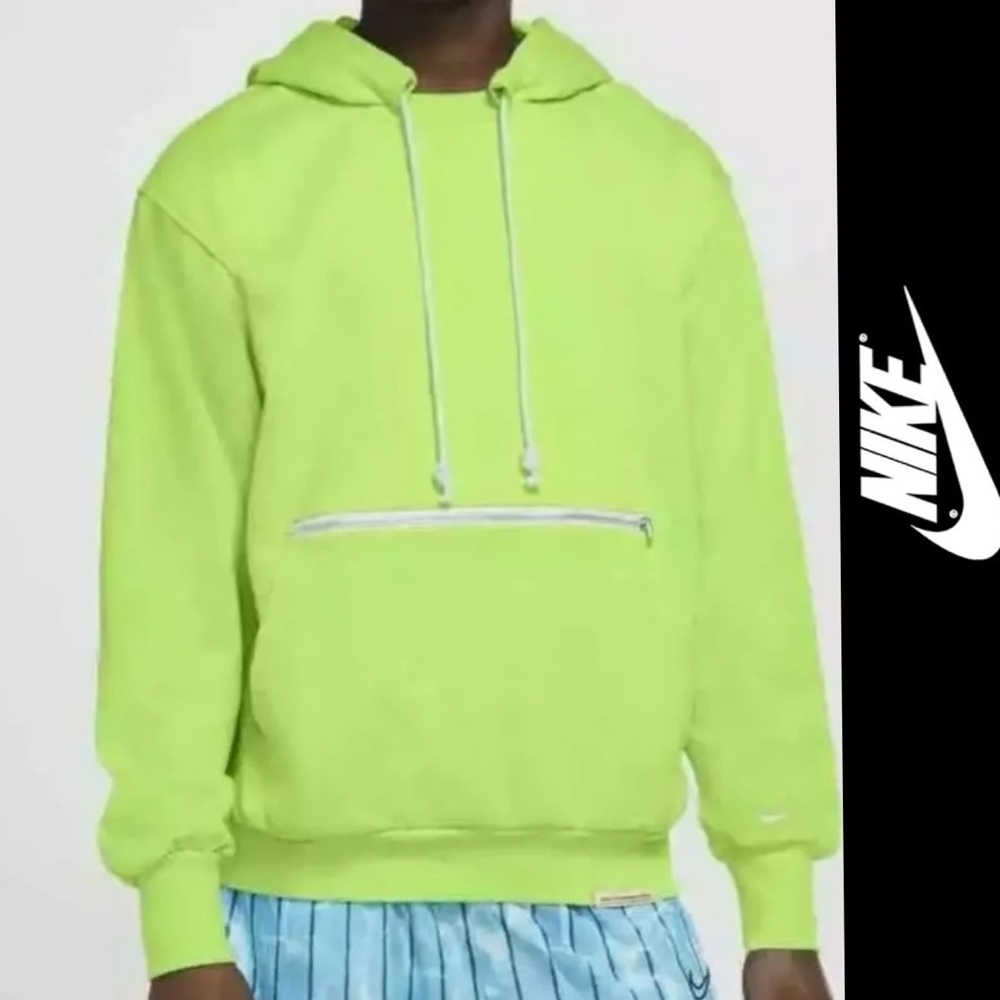 Nike Standard Issue Men's Basketball Pullover Hoodie